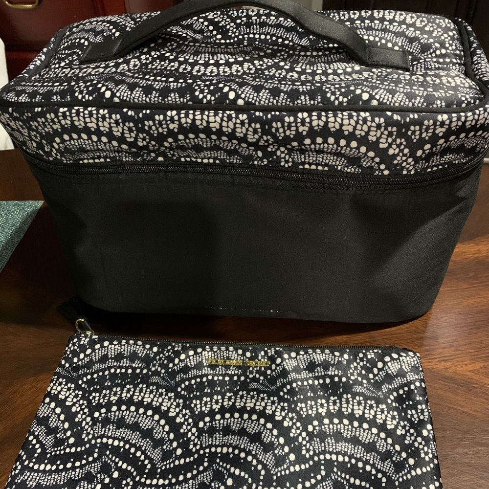 Victoria’s Secret bra/panties bag and slim pouch